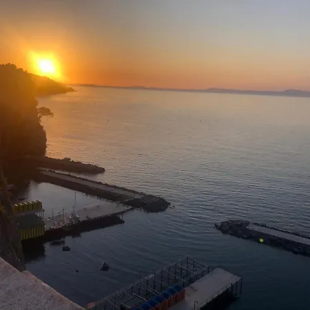 Vicolo 8 3* Sorrento